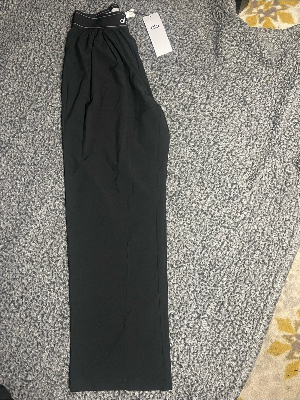 ALO Yoga Black lounge trousers